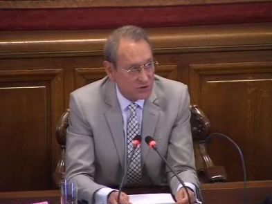 Bertrand Delanoë présidant le conseil de Paris - Crédits : paris.fr.