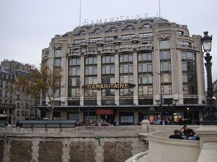 La Samaritaine côté sud, Place de l'Ecole