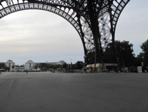 Une image rare. Photo : Julie Hammett / Paris Tribune. Une image rare. Photo : Julie Hammett / Paris Tribune.