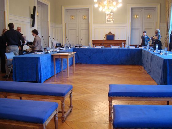 Avant le conseil d'arrondissement du 12 octobre 2009