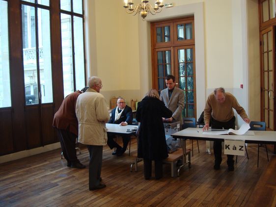 Bureau n°1 dans le VIIIème le 14 mars à 15h