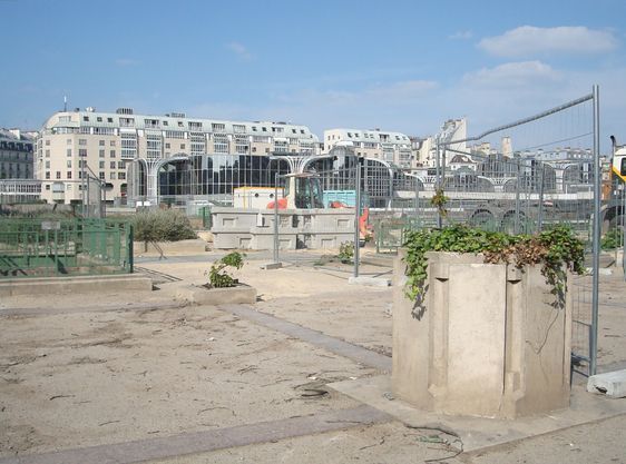 Le chantier des Halles à Paris - 3 mai 2011.