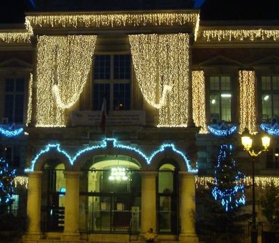 Mairie du 19e arrondissement Illuminations 2010-2011 - Photo : VD.