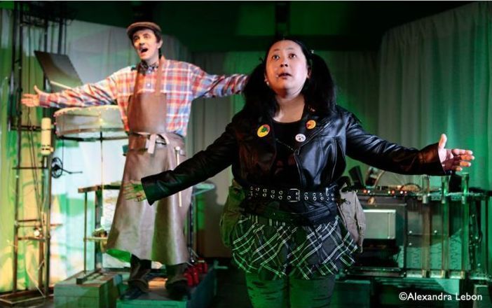 Spectacle Catalina in Fine, avec des comédiens en situation de handicap,  la mairie du 20e arrondissement - de Fabrice Melquiot © L'arche éditeur Le Théâtre du Cristal - © Photo : Alexandra Lebon.