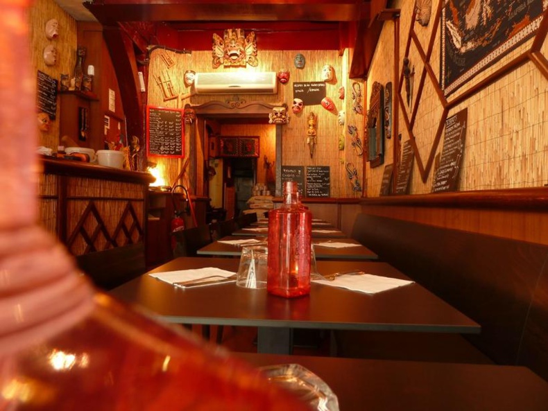 Interior Restaurant Indonesia, Vaugirard, Paris©Restaurant Indonesia Paris Interior Restaurant Indonesia, Vaugirard, Paris©Restaurant Indonesia Paris