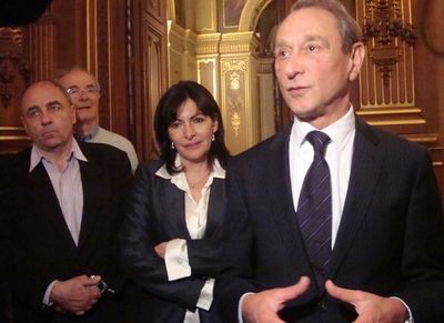 Christian Sautter, Jean-Louis Missika, Anne Hidalgo et Bertrand Delanoë le 6 mai 2012 à l'Hôtel de Ville - Photo : VD.