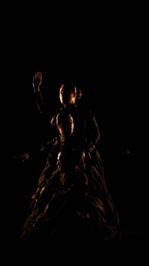 Yuki Kihara, still from video performance 'Siva in Motion' (2012), collection of Auckland Art Gallery, Toi o Tamaki, Auckland, New Zealand © Yuki Kihara and Mitford Galleries, Dunedin, New Zealand Yuki Kihara, still from video performance 'Siva in Motion' (2012), collection of Auckland Art Gallery, Toi o Tamaki, Auckland, New Zealand © Yuki Kihara and Mitford Galleries, Dunedin, New Zealand