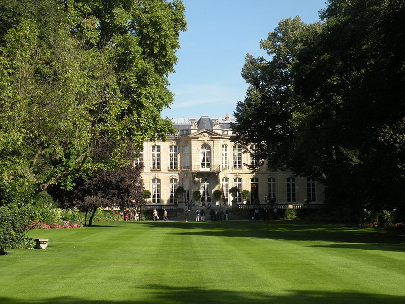Façade coté jardin de l'Hôtel Matignon - Crédit : Chatsam sous licence creative commons.
