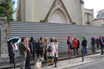 Les élus (Les Républicains) empêchent l'entreprise de démolition d'intervenir du 5 au 9 octobre 2015 © VD -PT.