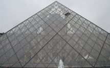 Le nettoyeur du Musée de Louvre