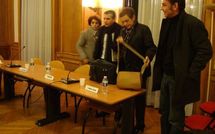 Jean Tibéri refuse de produire la convention d'une exposition à Lyne Cohen-Solal