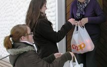 Carte bancaire et code dérobés à une personne de 86 ans
