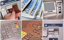 Distributeur de billets en action