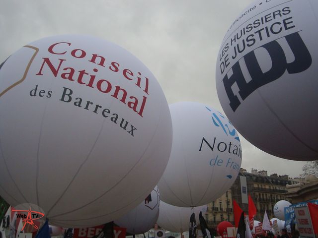 Manifestation des professions réglementées contre la Loi Macron